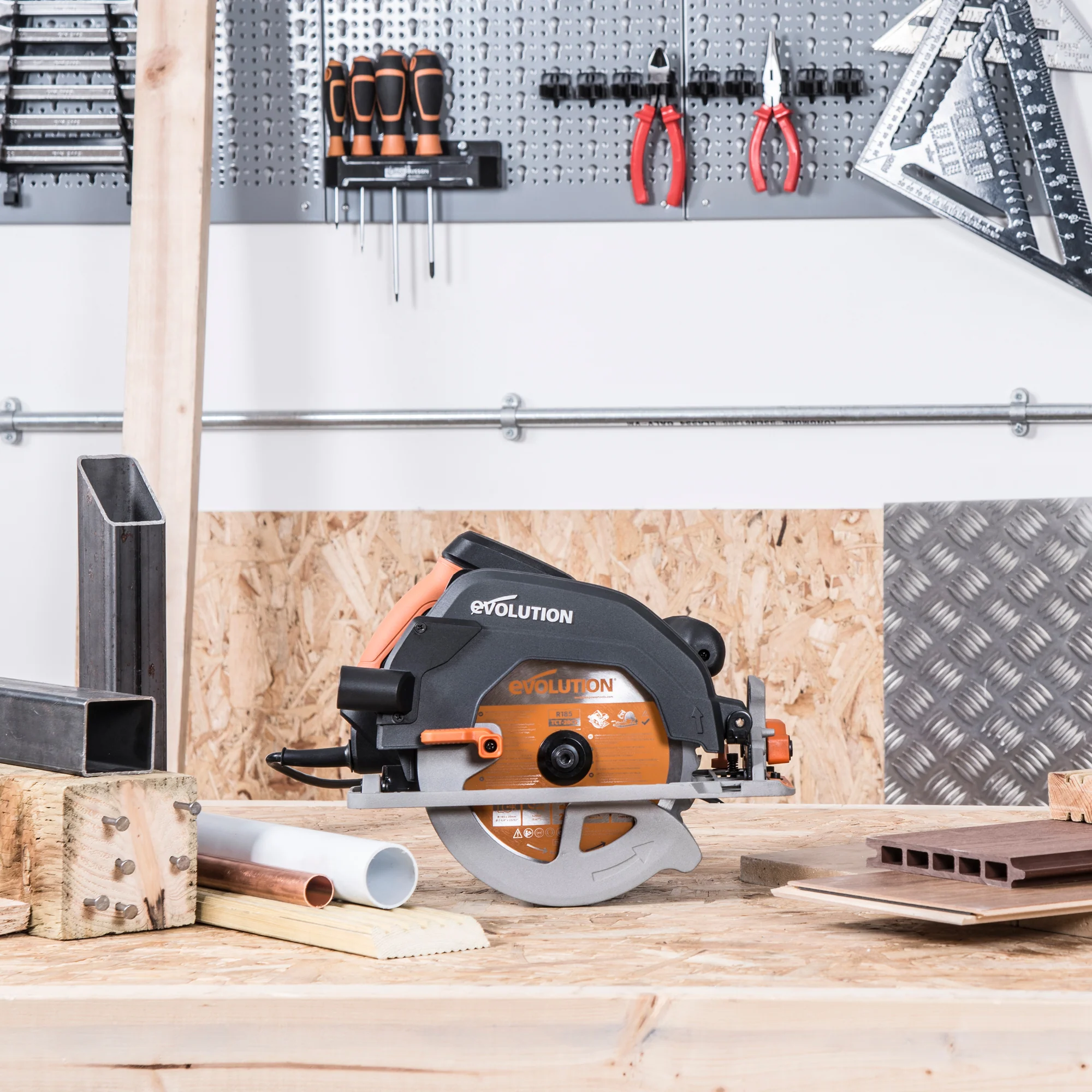 Evolution R185CCS: Multi-Material Cutting Circular Saw 7-1/4 in. Blade - Image 11